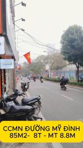 BÁN CCMN MỸ ĐÌNH 85M2 - 8 TẦNG - MT 8.8M – 22 PHÒNG - DT 100 TRIỆU/THÁNG